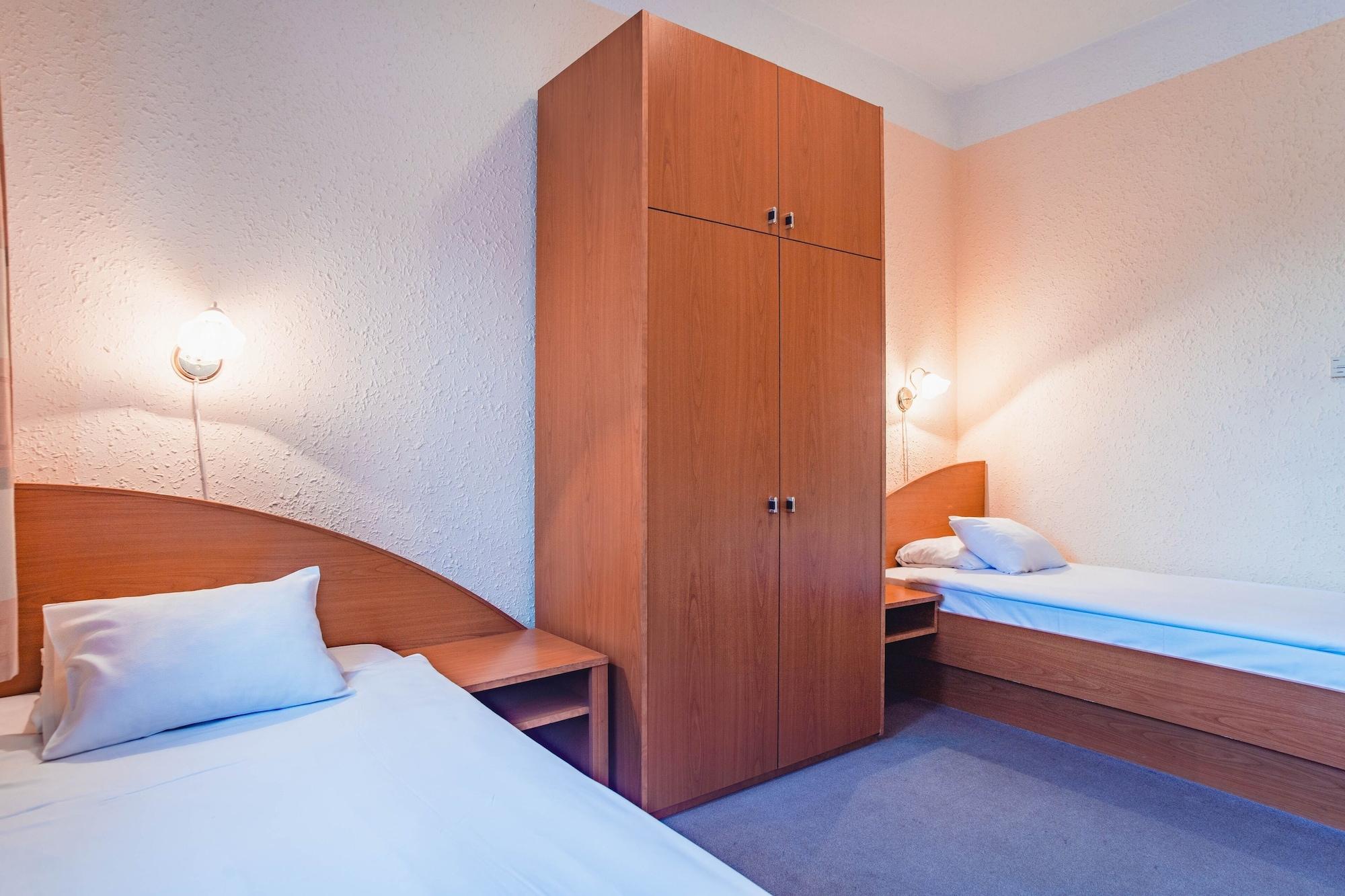 Homoky Hotels Bestline Hotel Budapeste Exterior foto