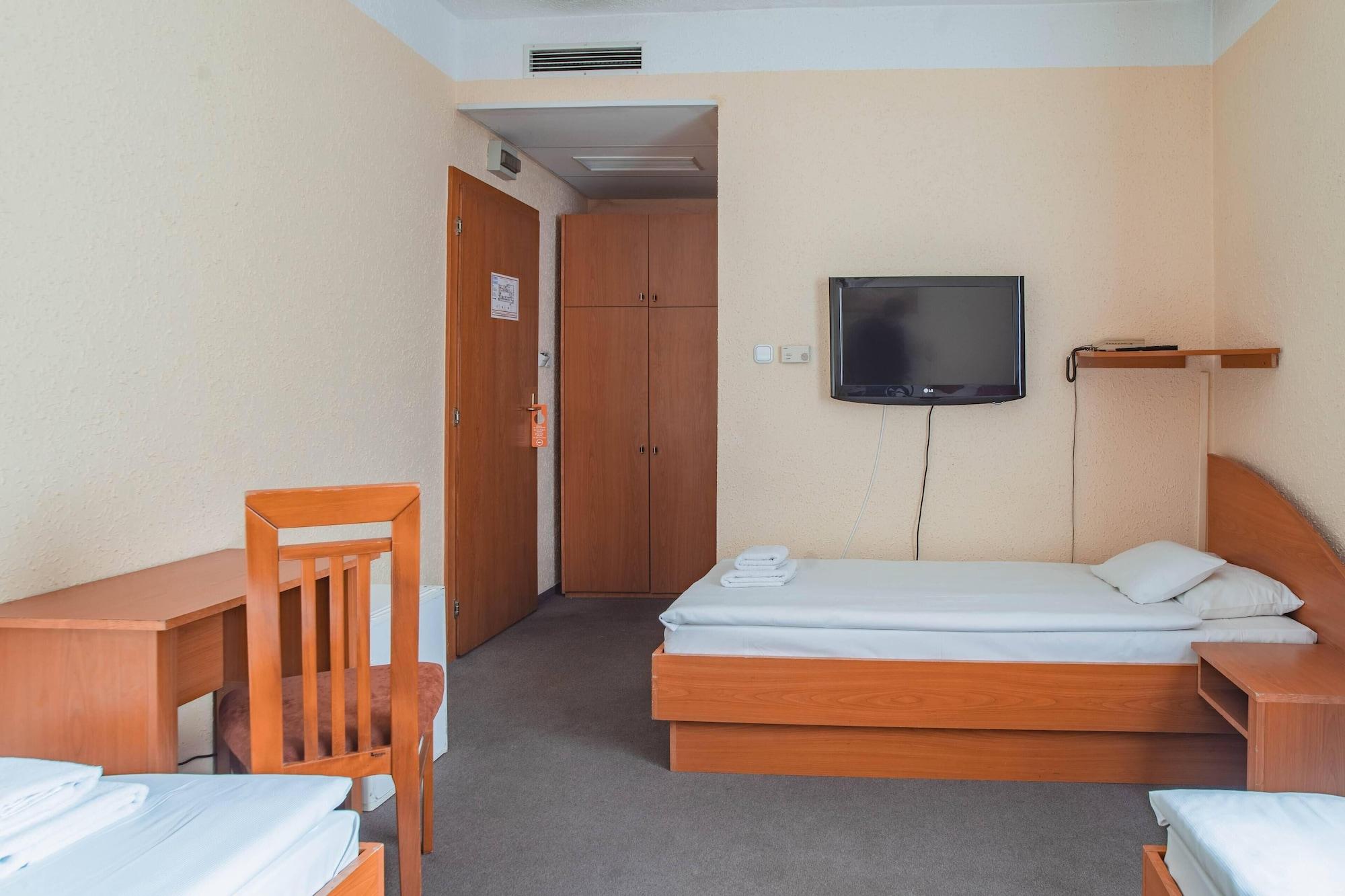 Homoky Hotels Bestline Hotel Budapeste Exterior foto