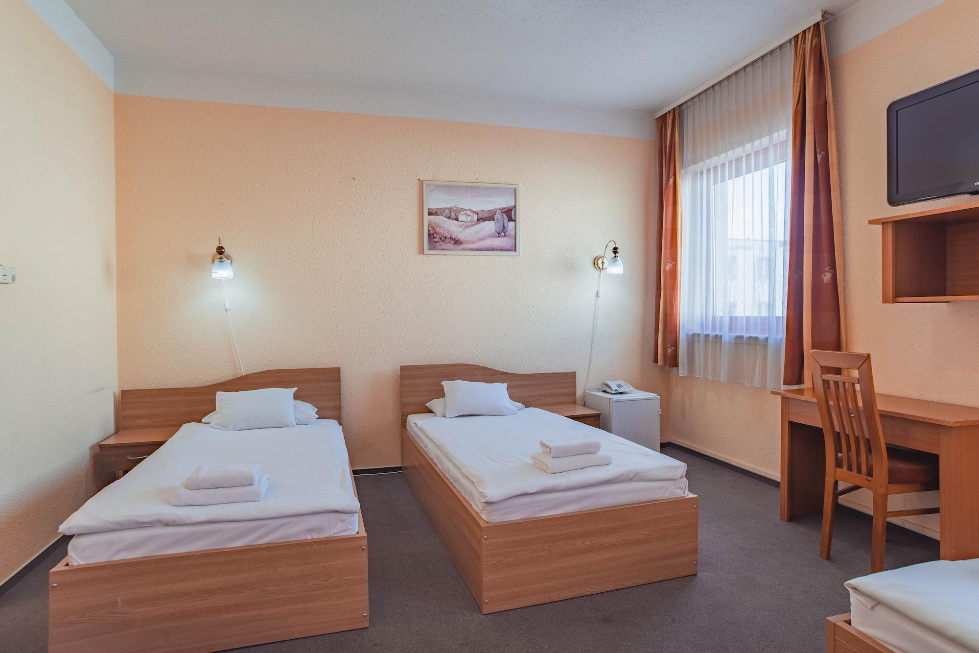 Homoky Hotels Bestline Hotel Budapeste Exterior foto